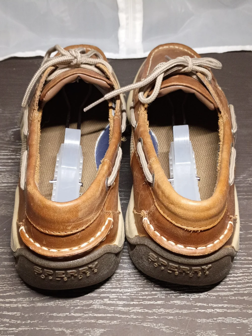 Sperry Classic Brown Leather Men’s 9M Boat Shoes with Cream Soles. Like NEW!!!